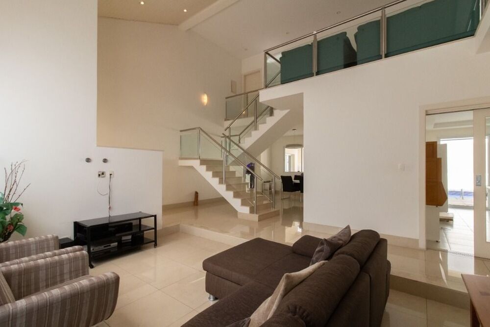 Casa de Condomínio à venda com 4 quartos, 360m² - Foto 36