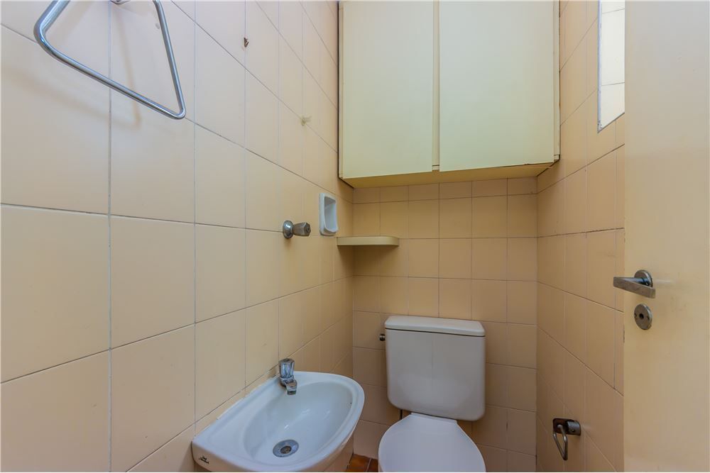 Apartamento à venda com 2 quartos, 77m² - Foto 3