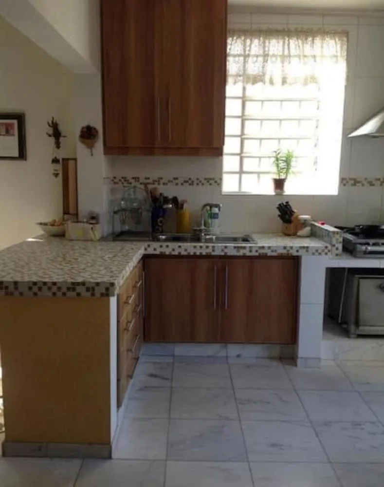 Casa, 5 quartos, 220 m² - Foto 4