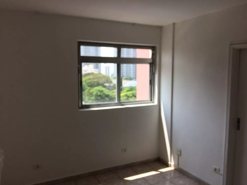 Apartamento à venda com 1 quarto, 45m² - Foto 2