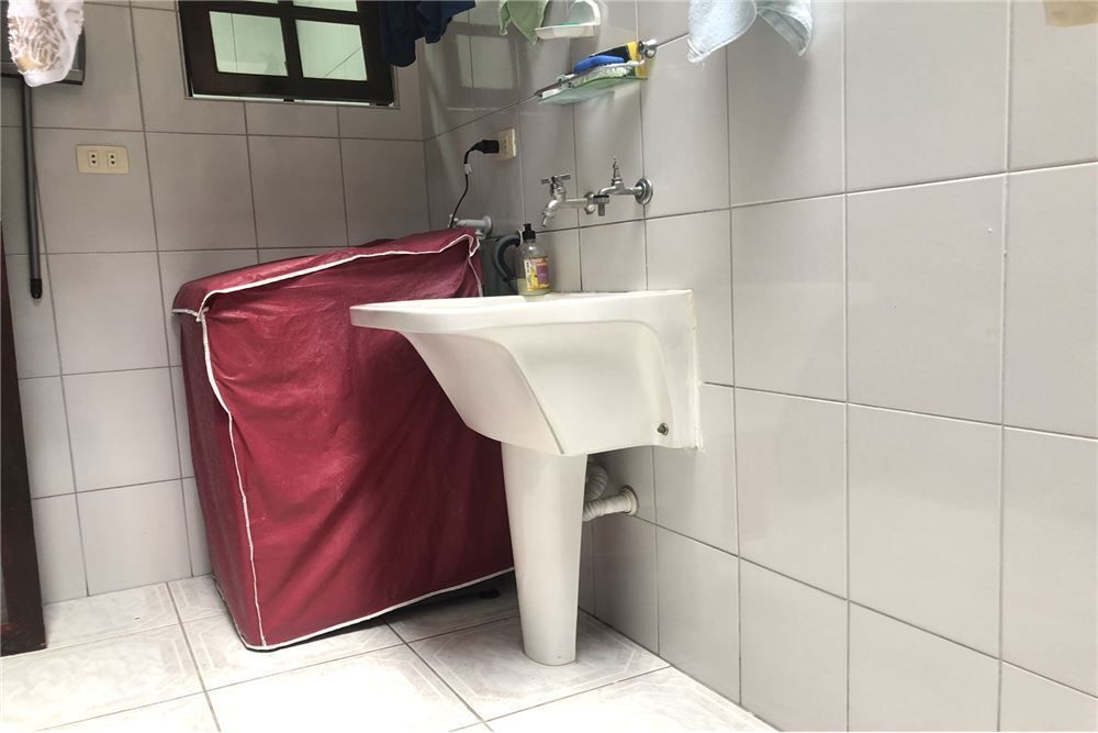 Casa de Condomínio à venda com 3 quartos, 84m² - Foto 2