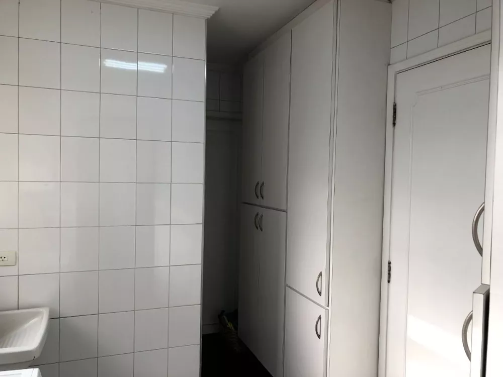 Apartamento à venda com 3 quartos, 139m² - Foto 28