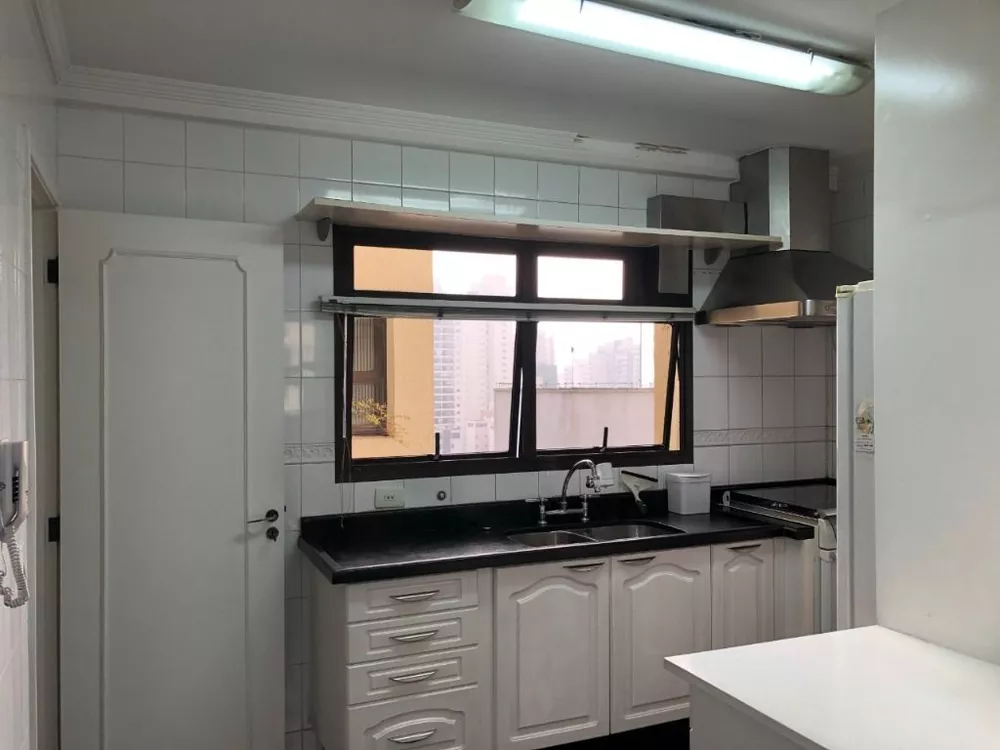 Apartamento à venda com 3 quartos, 139m² - Foto 24