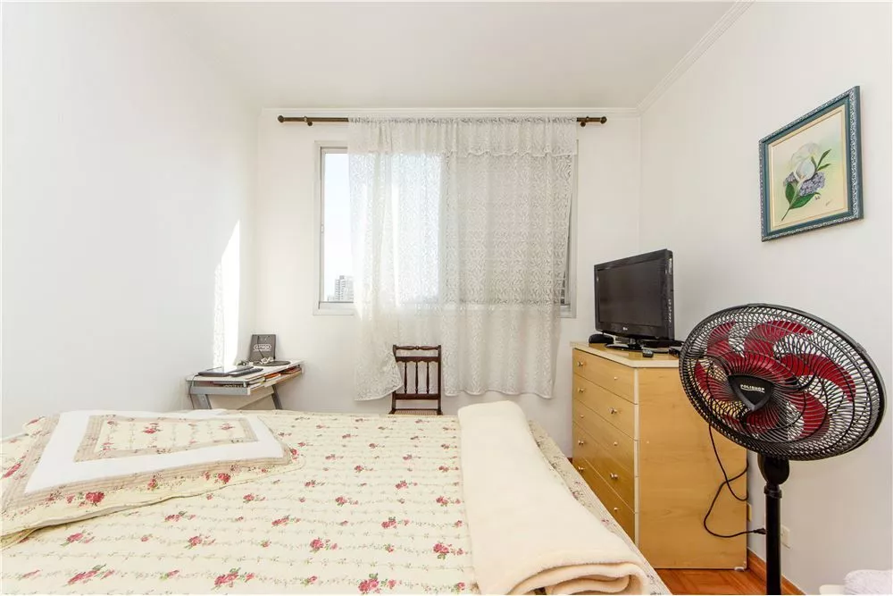 Apartamento à venda com 3 quartos, 66m² - Foto 2