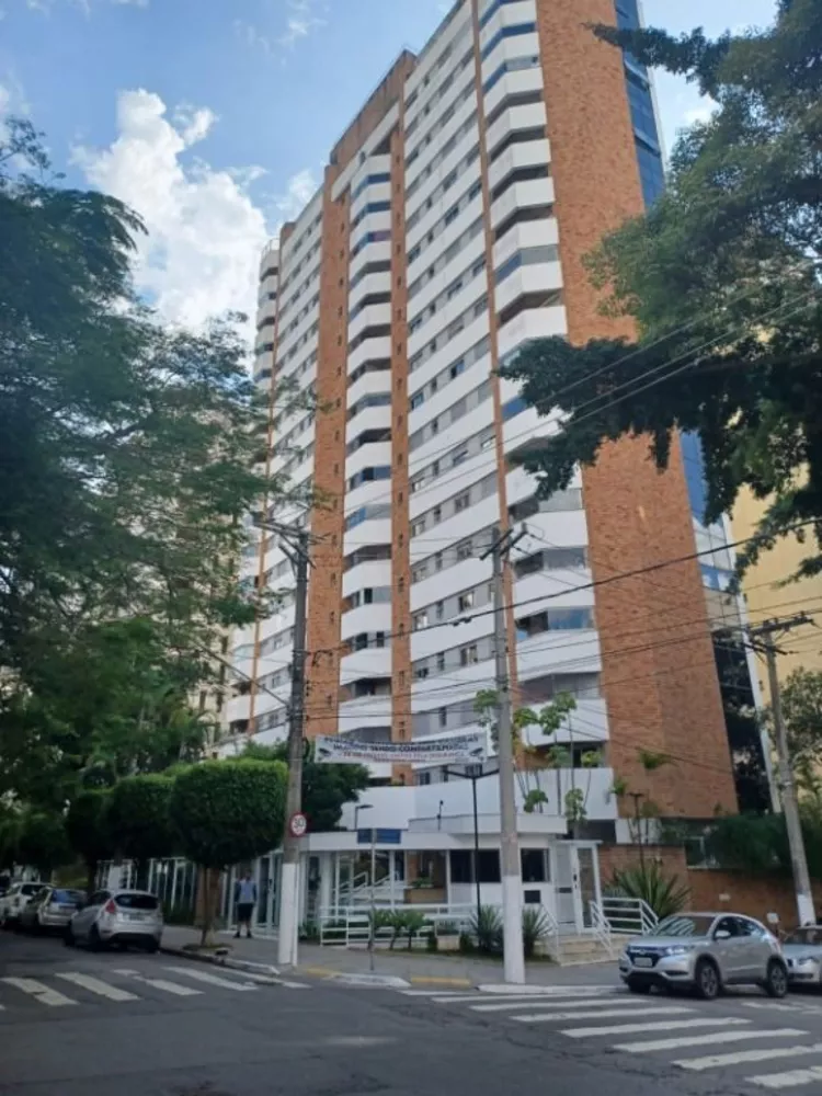 Apartamento para alugar com 4 quartos, 182m² - Foto 1