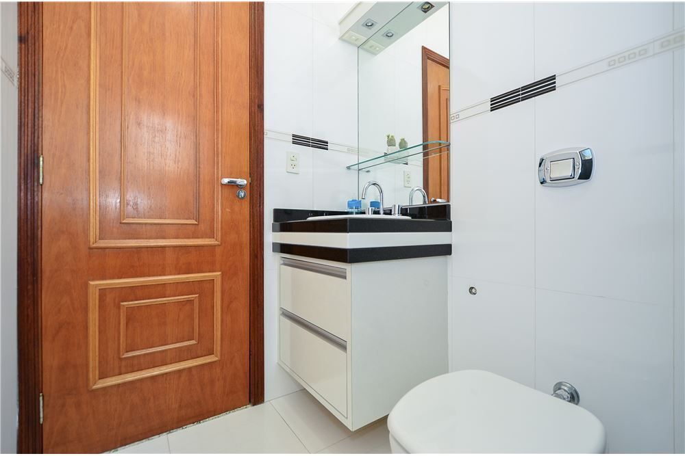 Casa de Condomínio à venda com 4 quartos, 220m² - Foto 6