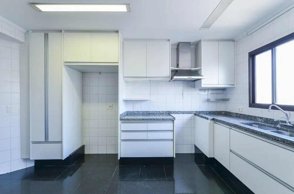 Cobertura, 3 quartos, 295 m² - Foto 3