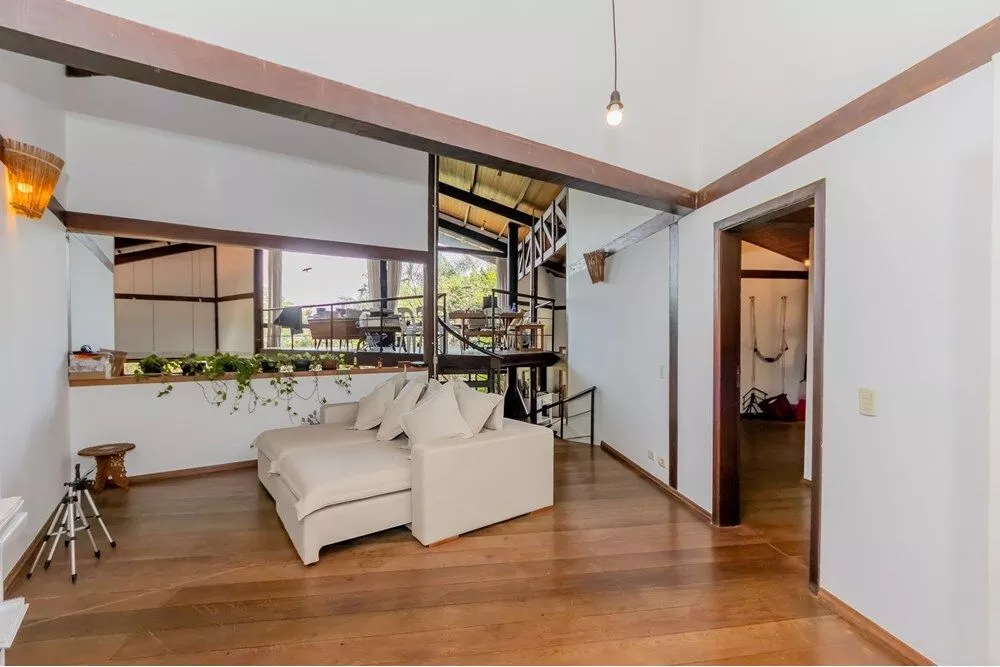 Casa de Condomínio à venda com 3 quartos, 314m² - Foto 4