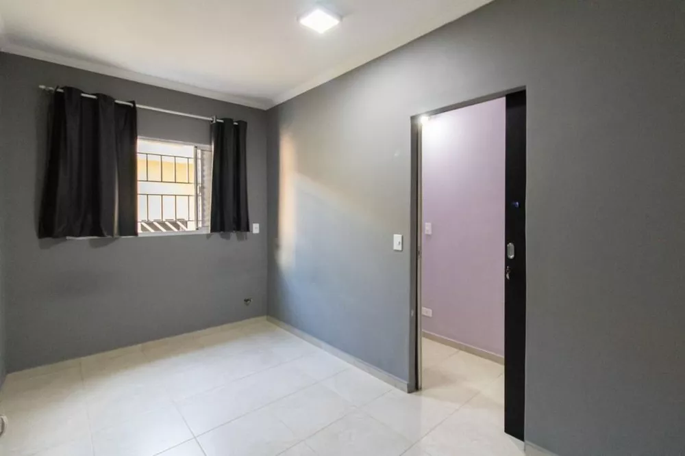 Casa de Condomínio à venda com 3 quartos, 194m² - Foto 2