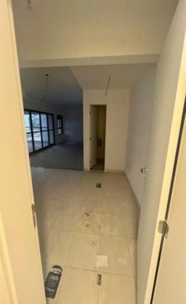 Apartamento, 3 quartos, 130 m² - Foto 2