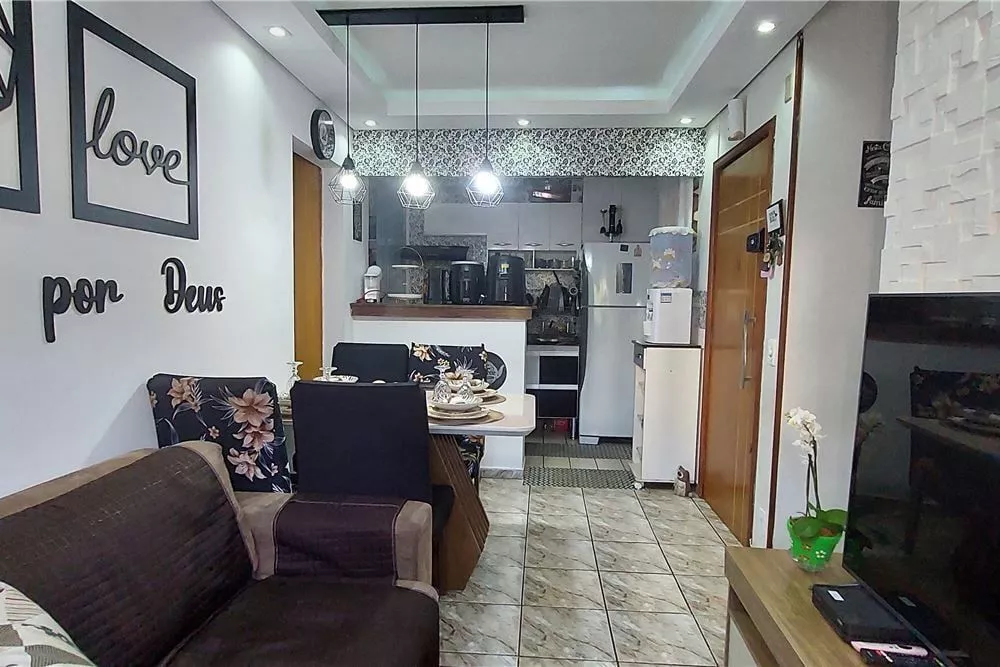 Apartamento à venda com 3 quartos, 41m² - Foto 4