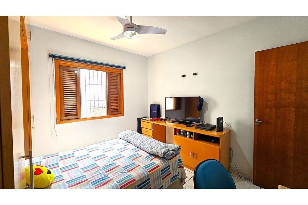 Casa de Condomínio à venda com 4 quartos, 210m² - Foto 7