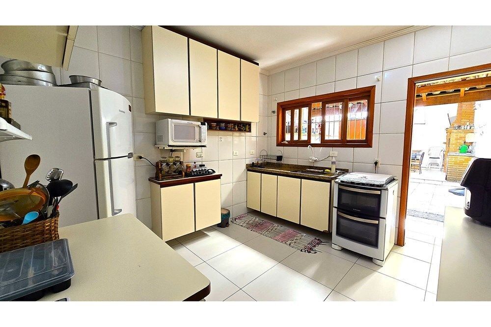 Casa de Condomínio à venda com 4 quartos, 210m² - Foto 15