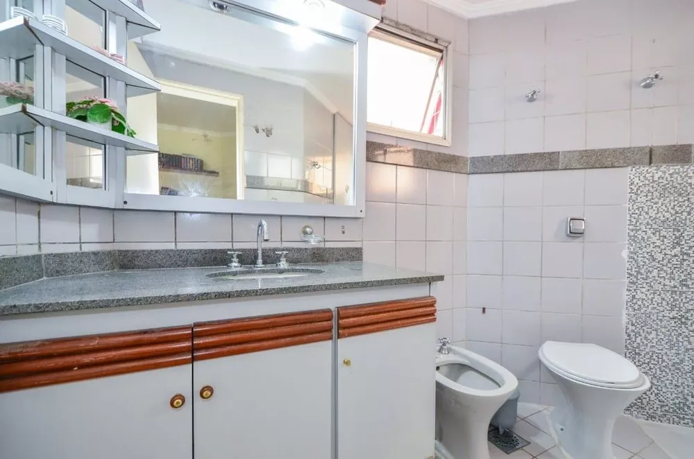 Apartamento à venda com 3 quartos, 136m² - Foto 4