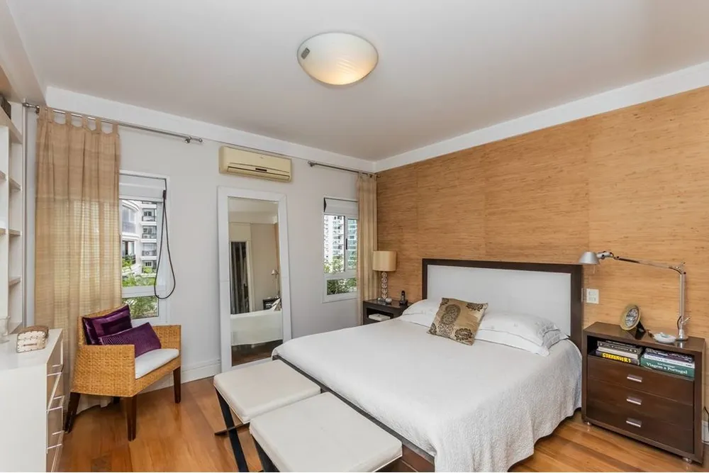 Apartamento, 3 quartos, 243 m² - Foto 2