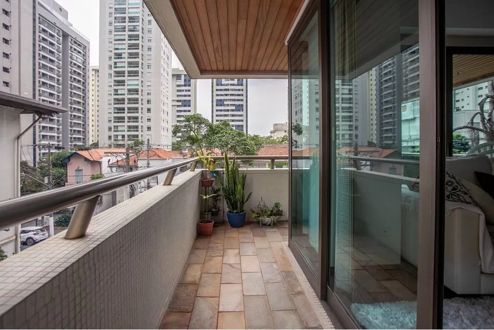 Apartamento, 3 quartos, 192 m² - Foto 2