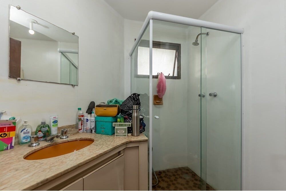 Apartamento à venda com 4 quartos, 209m² - Foto 2