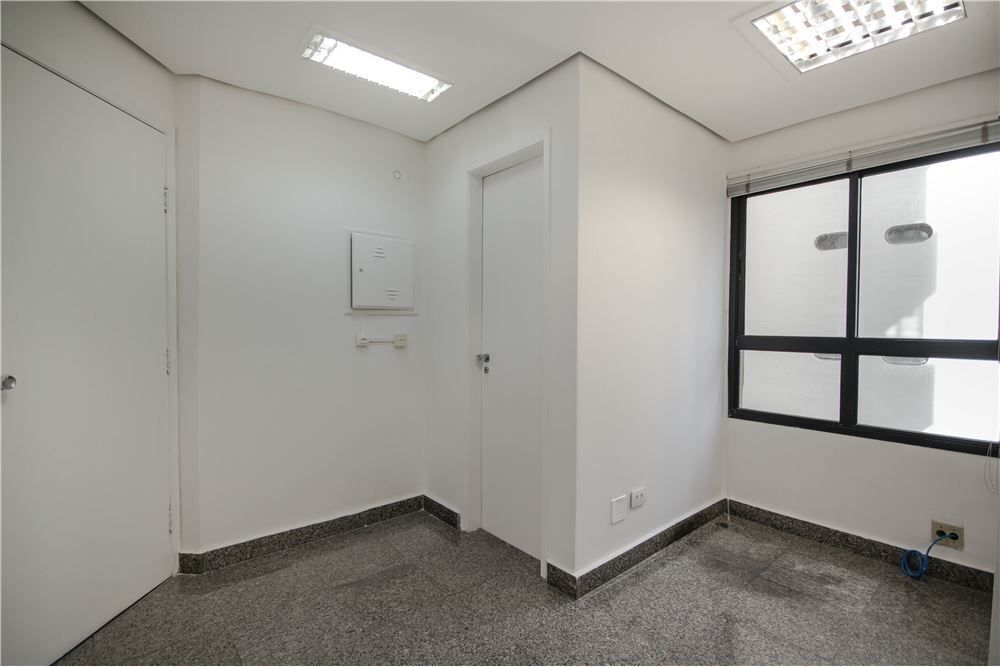 Loja-Salão, 28 m² - Foto 1