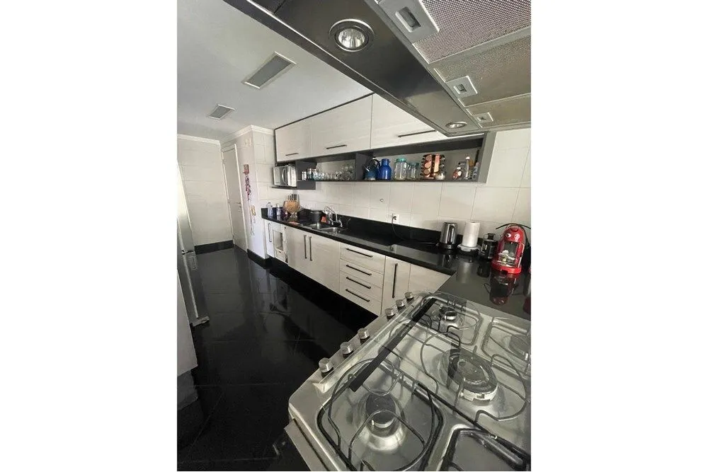 Apartamento, 3 quartos, 192 m² - Foto 1