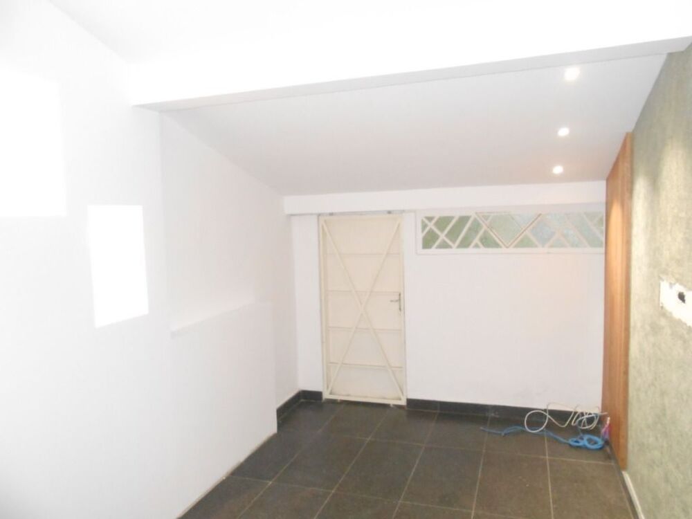 Sobrado para alugar com 2 quartos, 186m² - Foto 1