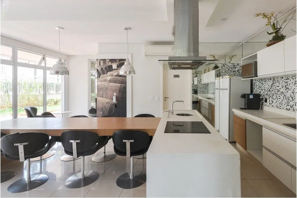 Apartamento, 3 quartos, 193 m² - Foto 1