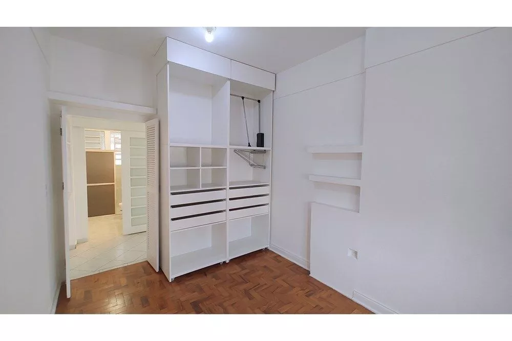 Apartamento à venda com 2 quartos, 75m² - Foto 3