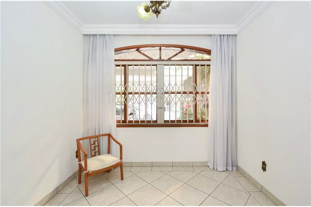 Casa de Condomínio à venda com 3 quartos, 280m² - Foto 4