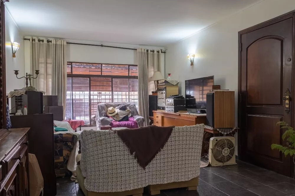 Casa à venda com 4 quartos, 200m² - Foto 4