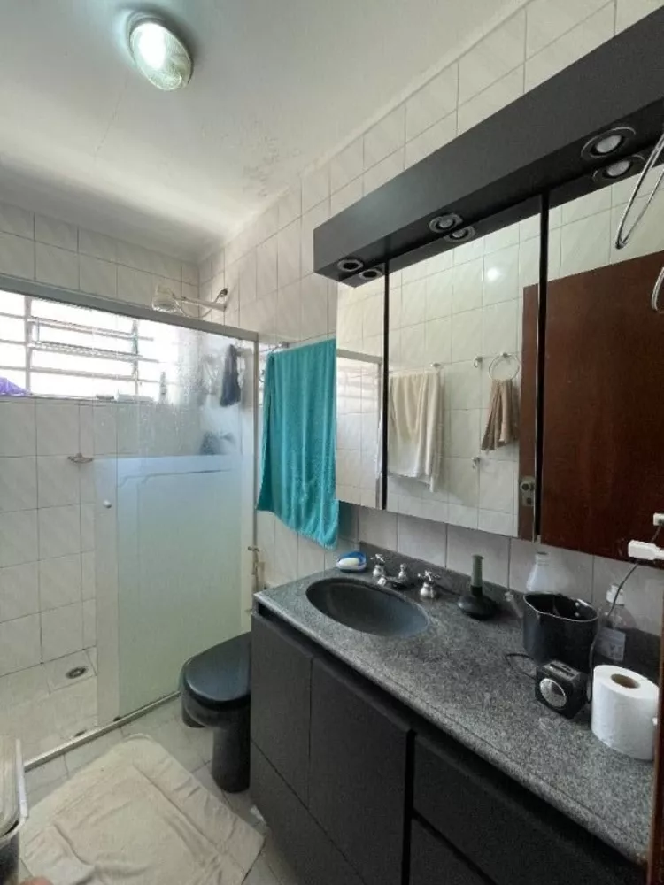 Casa à venda com 4 quartos, 200m² - Foto 13