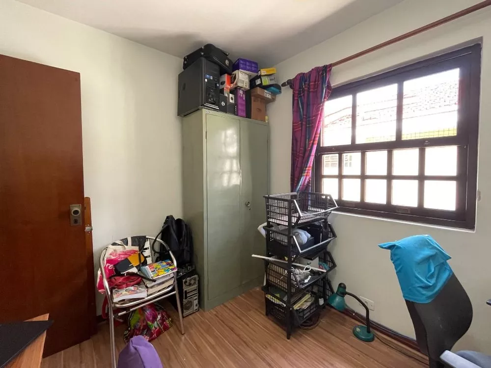 Casa à venda com 4 quartos, 200m² - Foto 16