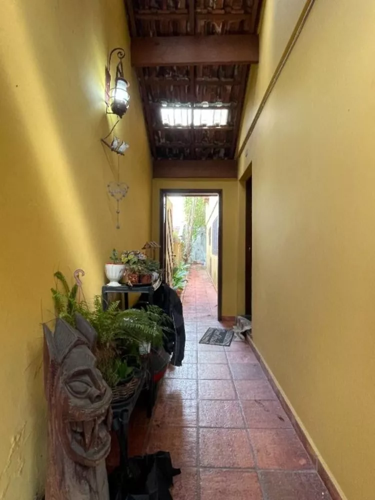 Casa à venda com 4 quartos, 200m² - Foto 31