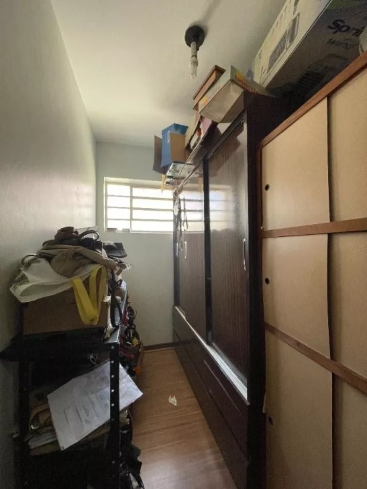 Casa à venda com 4 quartos, 200m² - Foto 12