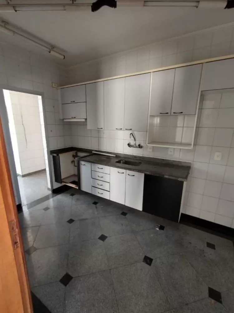 Apartamento à venda com 3 quartos, 107m² - Foto 5