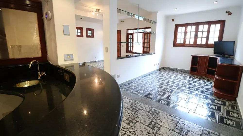 Casa de Condomínio à venda com 3 quartos, 251m² - Foto 2