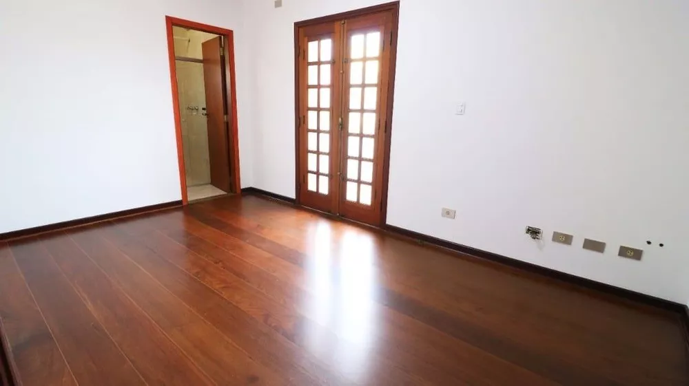 Casa de Condomínio à venda com 3 quartos, 251m² - Foto 4