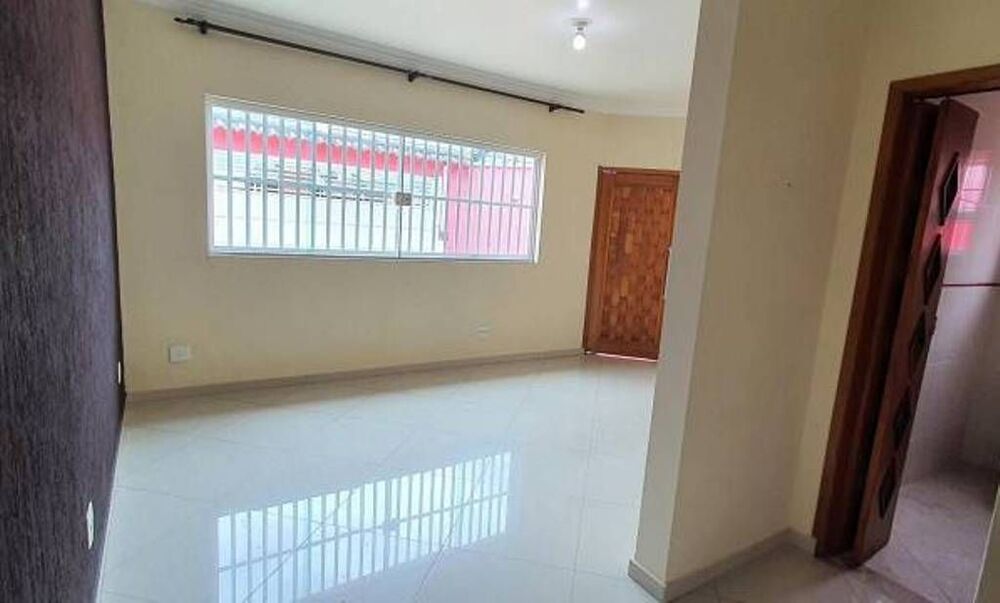 Casa à venda com 3 quartos, 149m² - Foto 1