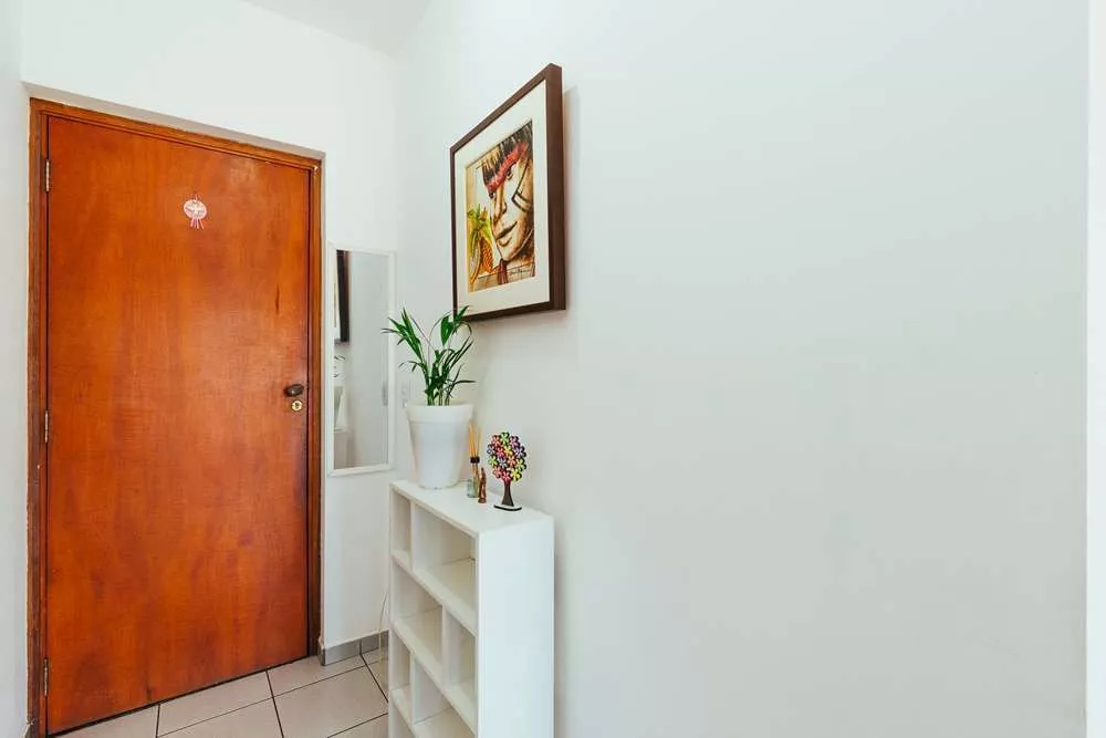 Apartamento à venda com 3 quartos, 105m² - Foto 2