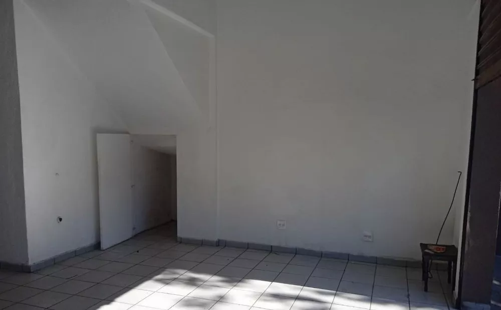 Depósito-Galpão-Armazém para alugar, 233m² - Foto 1