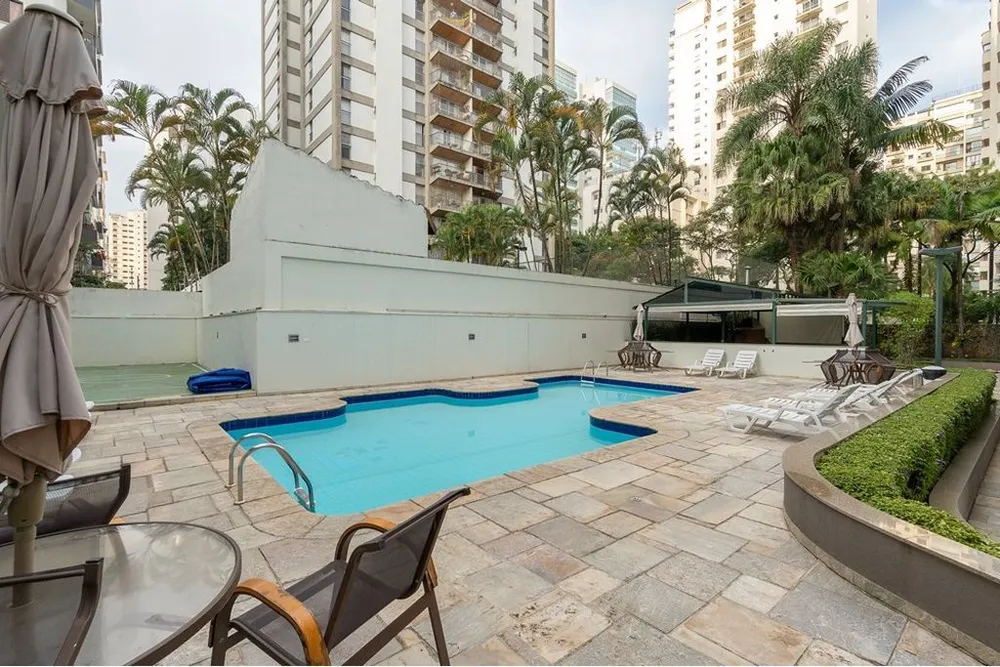 Cobertura, 3 quartos, 246 m² - Foto 2