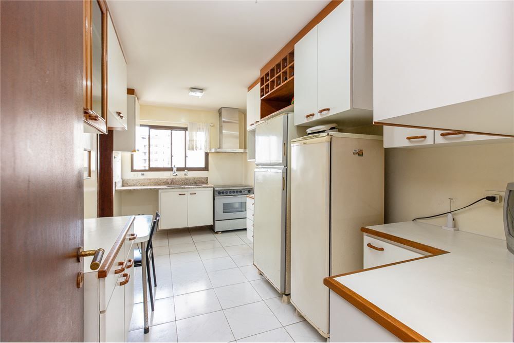 Apartamento, 4 quartos, 182 m² - Foto 1
