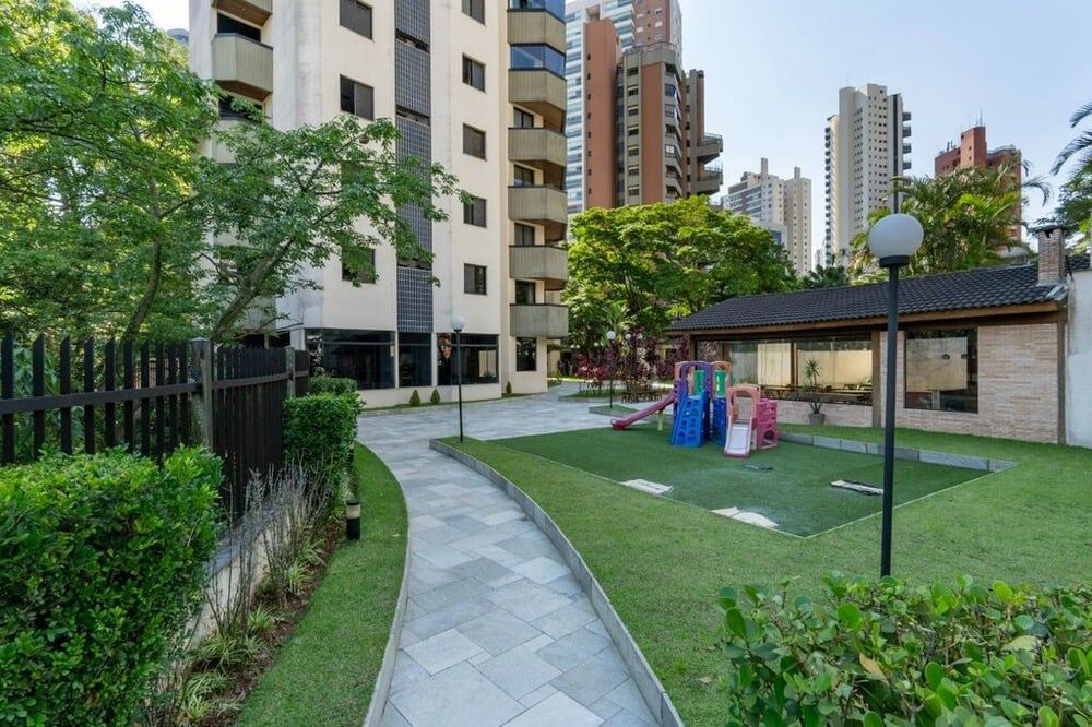 Apartamento à venda com 2 quartos, 132m² - Foto 4