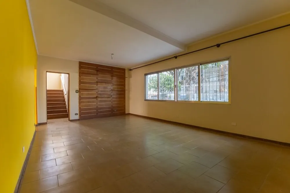 Casa, 5 quartos, 235 m² - Foto 1