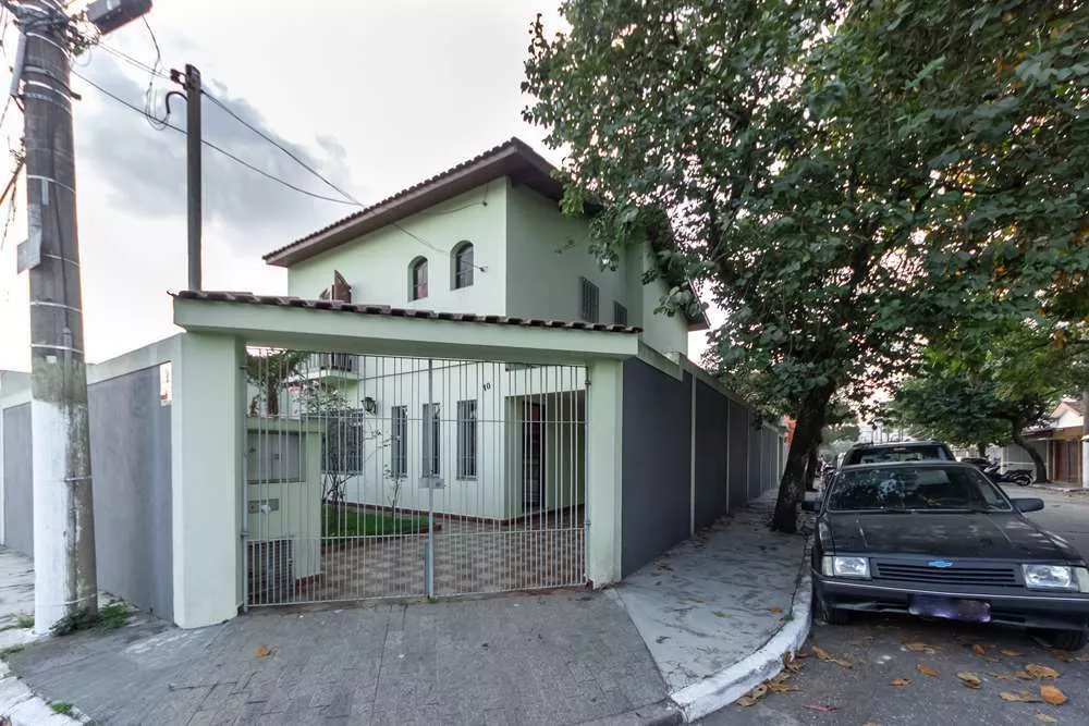 Casa de Condomínio à venda com 4 quartos, 226m² - Foto 4