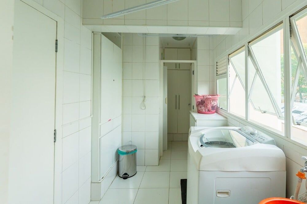 Apartamento à venda com 3 quartos, 209m² - Foto 5