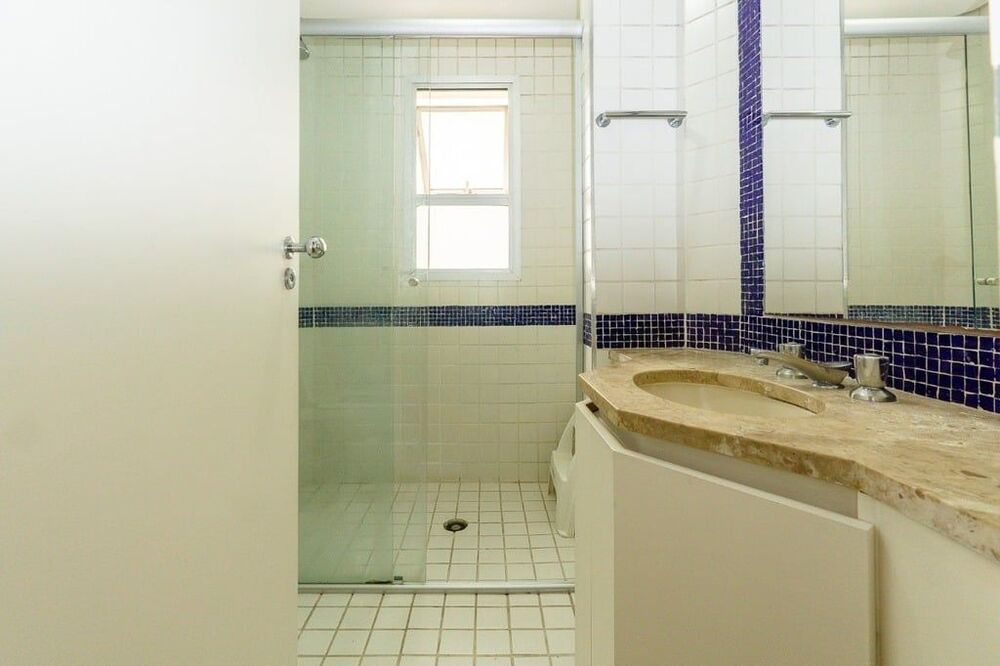 Apartamento à venda com 3 quartos, 209m² - Foto 19