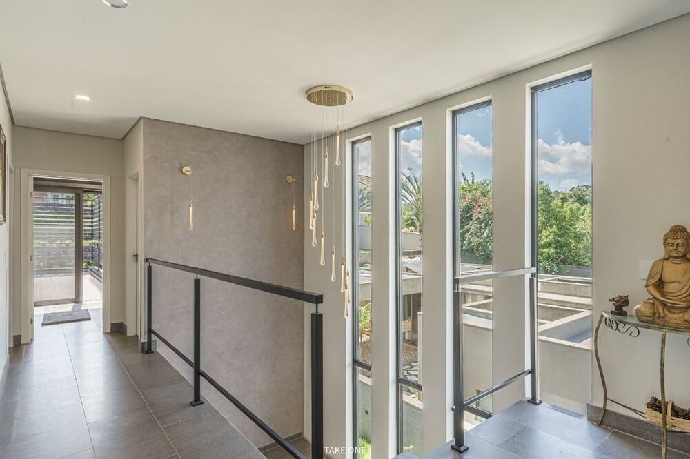 Casa de Condomínio à venda com 5 quartos, 495m² - Foto 4