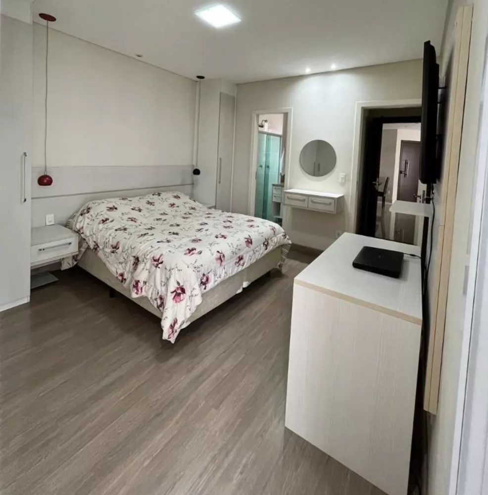 Apartamento à venda com 3 quartos, 107m² - Foto 8