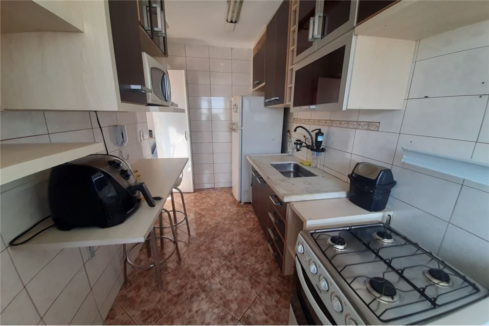 Apartamento à venda com 1 quarto, 40m² - Foto 13