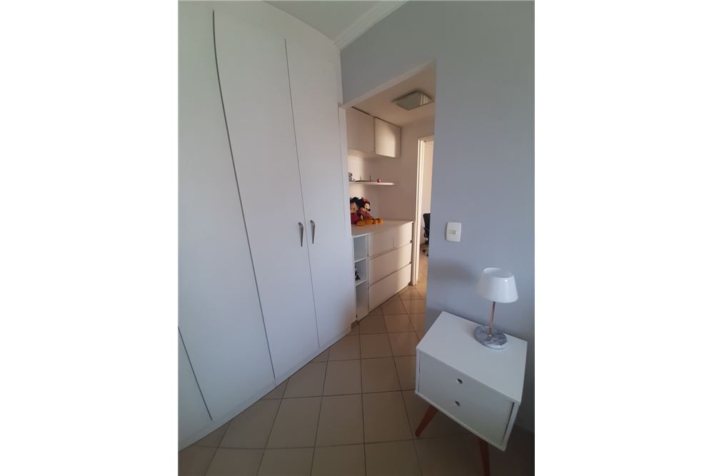 Apartamento à venda com 1 quarto, 40m² - Foto 6