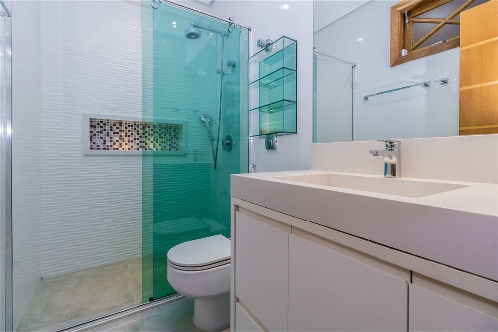 Casa de Condomínio à venda com 5 quartos, 434m² - Foto 2